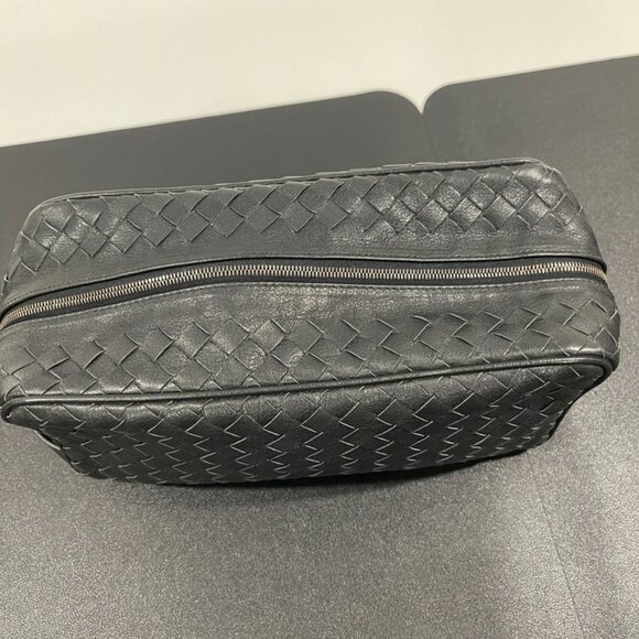 Bottega Veneta Unisex Dopp Kit/Weekend Bag Black (133130) - Picture 3 of 11